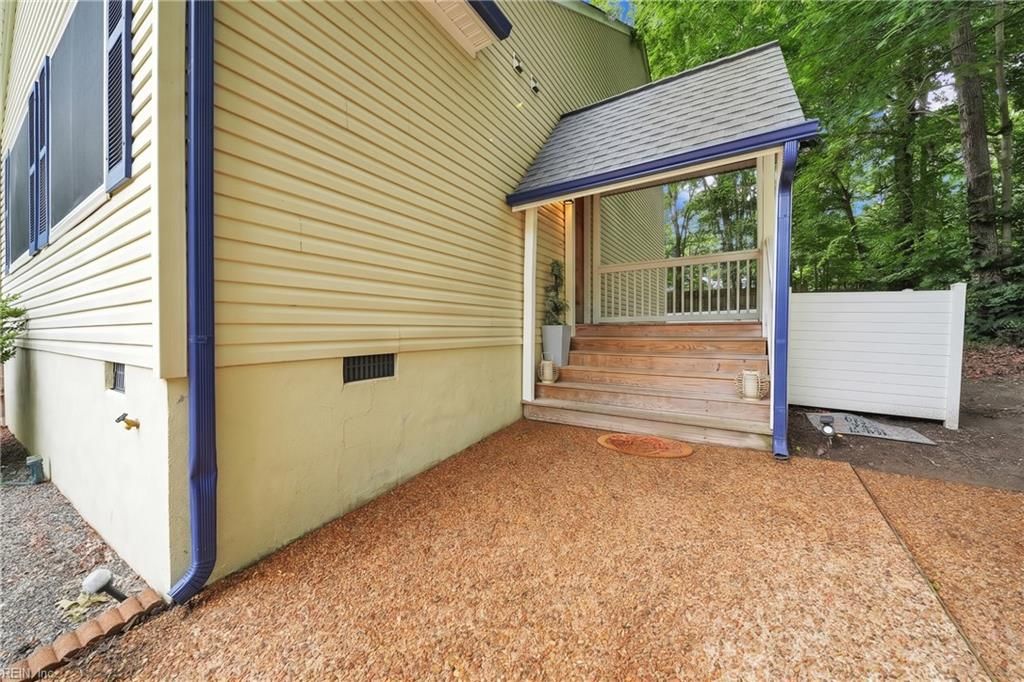 Photo of 106 Copperfield, Williamsburg, VA 23185 (MLS # 10634701)