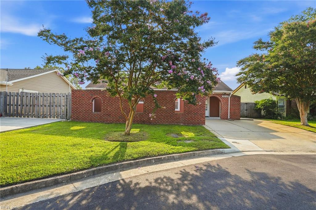 Photo of 3549 Daffodil Crescent, Virginia Beach, VA 23453 (MLS # 10649555)