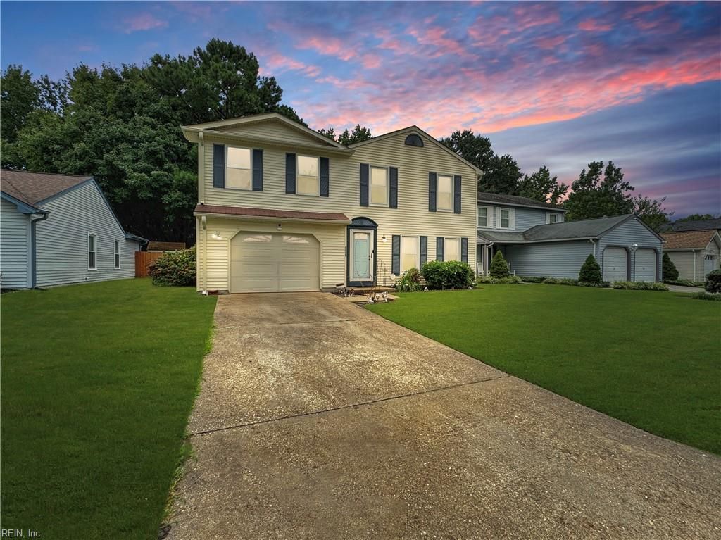 Photo of 1108 Mill Lake Quarter, Chesapeake, VA 23320 (MLS # 10606849)