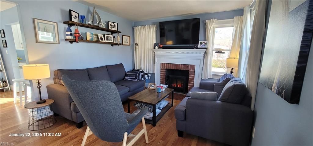 Photo of 175 W Leicester Avenue, Norfolk, VA 23503 (MLS # 10617430)