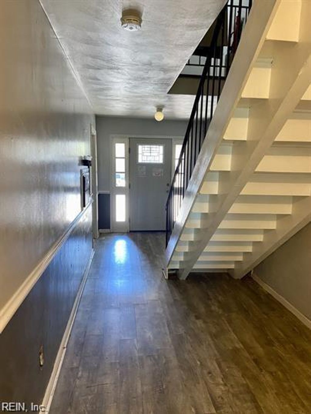 Photo of 1438 Kingston Avenue #2, Norfolk, VA 23503 (MLS # 10612359)