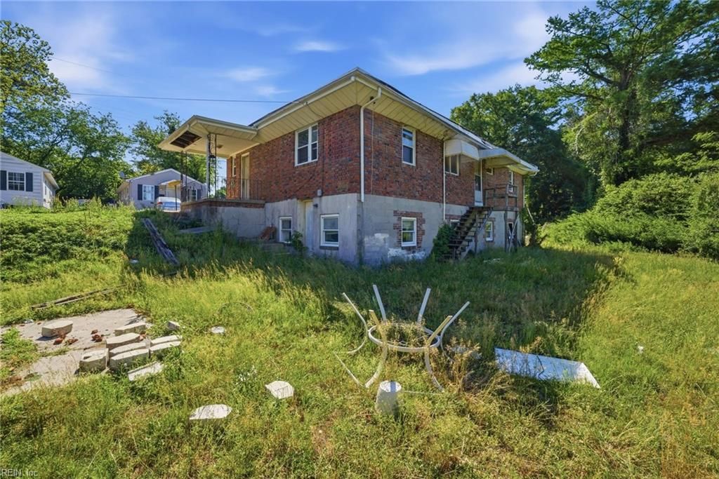 Photo of 125 S Capital Street, Suffolk, VA 23434 (MLS # 10633457)