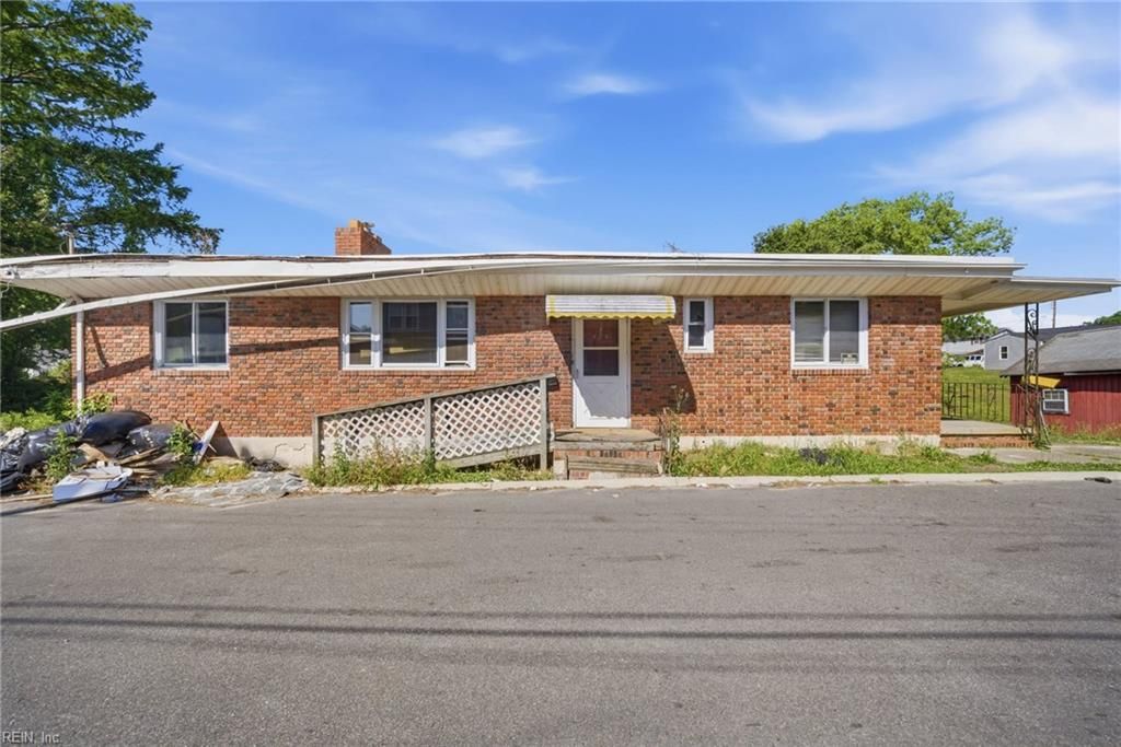 Photo of 125 S Capital Street, Suffolk, VA 23434 (MLS # 10633457)