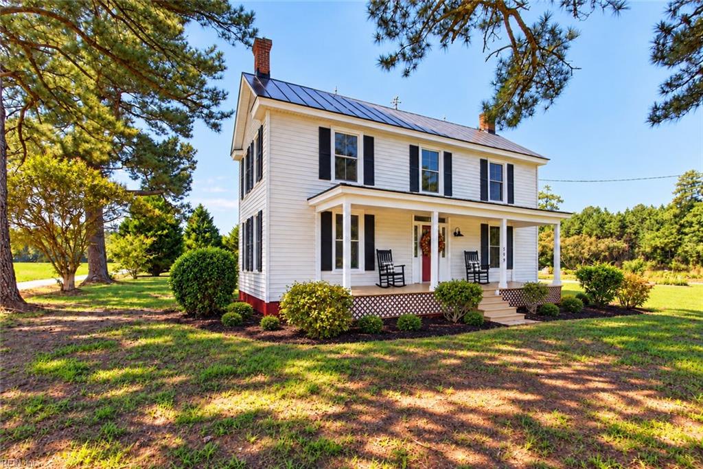 Photo of 509 Greenway Road, Suffolk, VA 23434 (MLS # 10654746)