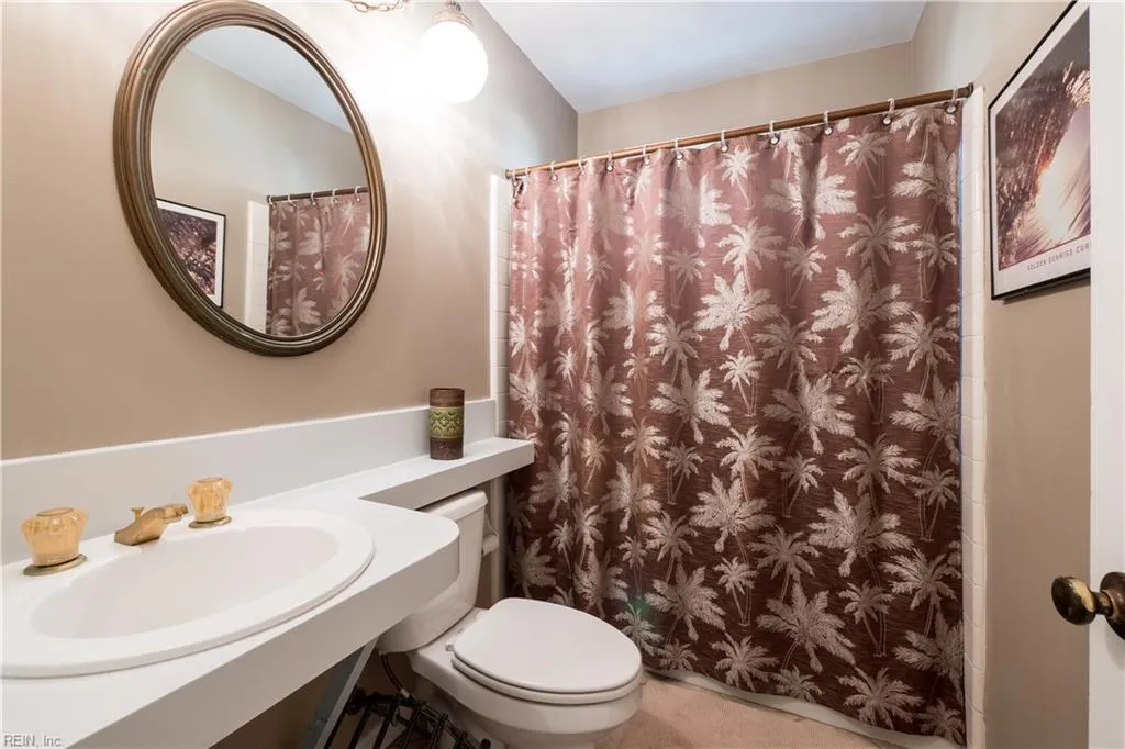 Virginia Beach, Virginia 23451, United States, 3 Bedrooms Bedrooms, ,3 BathroomsBathrooms,Residential,Active,254493