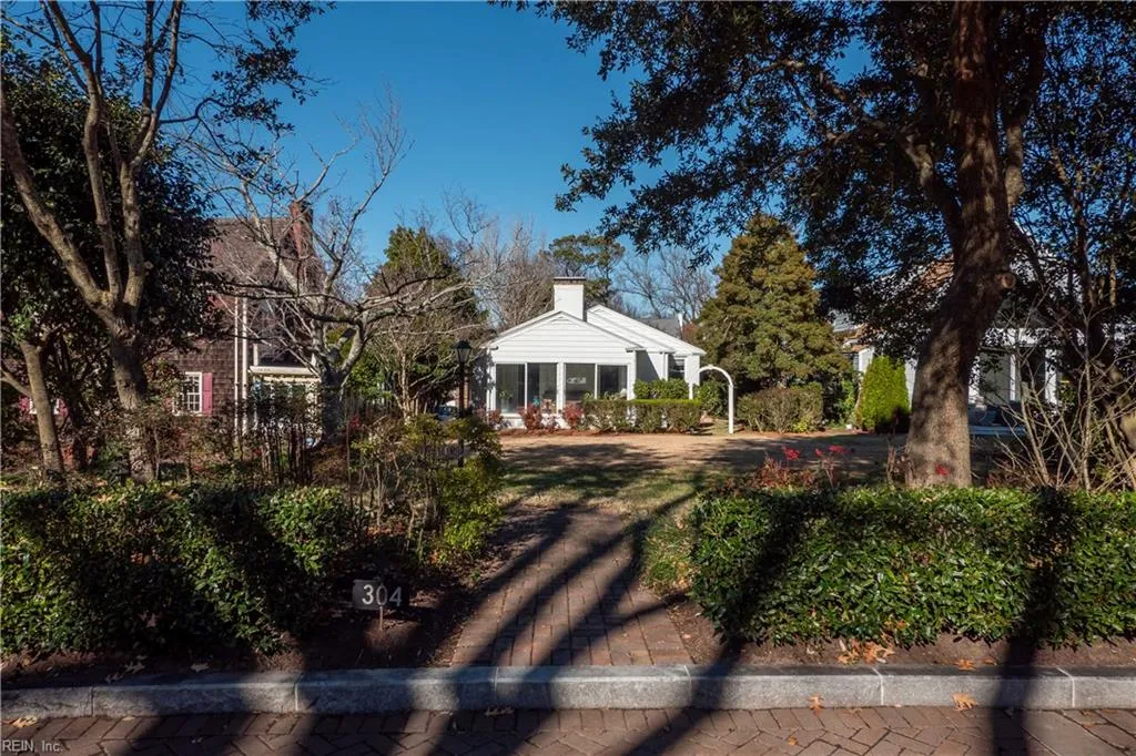 Virginia Beach, Virginia 23451, United States, 3 Bedrooms Bedrooms, ,3 BathroomsBathrooms,Residential,Active,254493