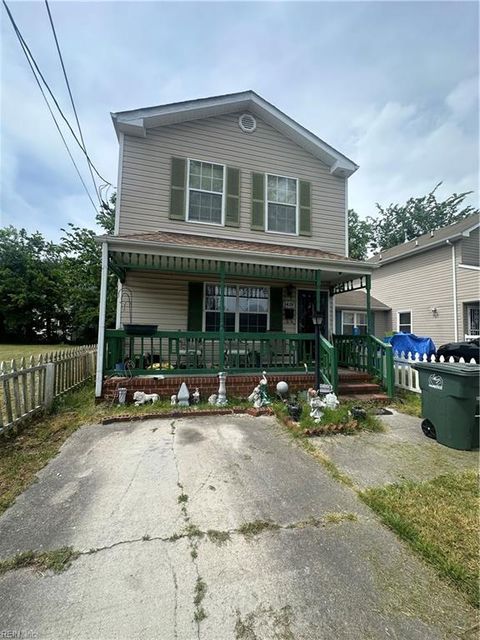 Single Family Residence in Norfolk VA 1429 Chapel Street.jpg