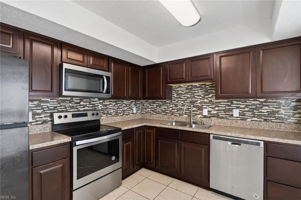 Photo of 3832 Chancery Lane, Virginia Beach, VA 23452 (MLS # 10625174)