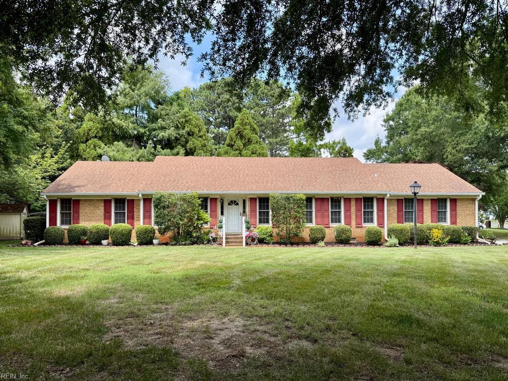 Photo of 4248 Cheswick Lane, Virginia Beach, VA 23455 (MLS # 10644306)