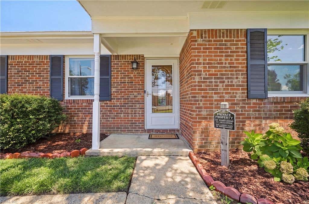 Photo of 1004 Outerbridge Quay, Virginia Beach, VA 23464 (MLS # 10646895)