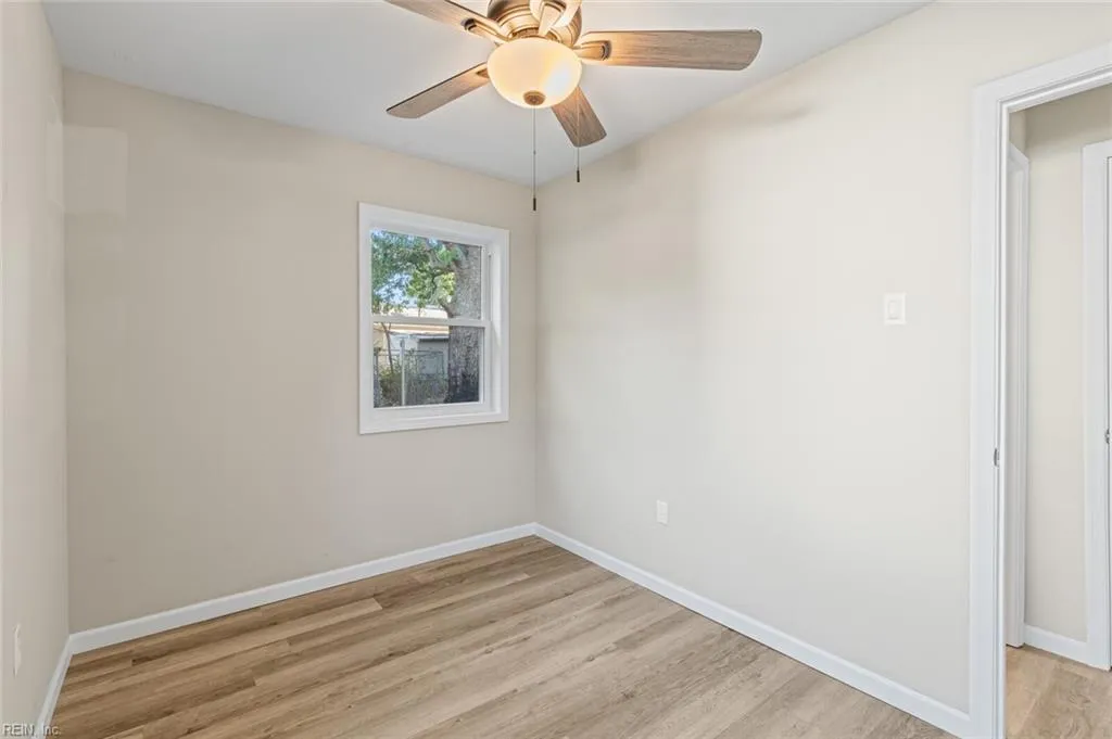 Hampton, Virginia 23663, United States, 2 Bedrooms Bedrooms, ,1 BathroomBathrooms,Residential,Active,203783