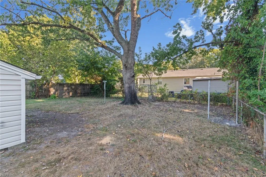 Hampton, Virginia 23663, United States, 2 Bedrooms Bedrooms, ,1 BathroomBathrooms,Residential,Active,203783