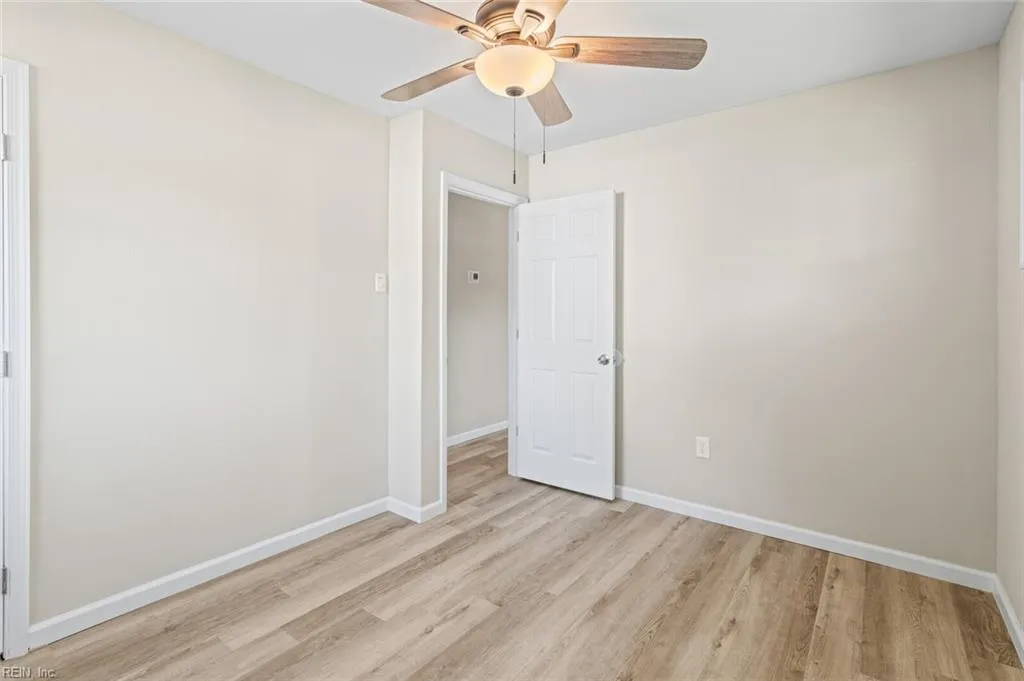 Hampton, Virginia 23663, United States, 2 Bedrooms Bedrooms, ,1 BathroomBathrooms,Residential,Active,203783