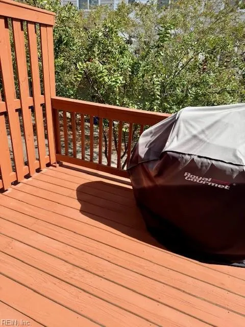 Portsmouth, Virginia 23701, United States, 3 Bedrooms Bedrooms, ,3 BathroomsBathrooms,Residential,Active,223312