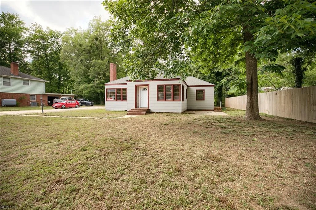 19100 Eltham Road, West Point, VA, 23181