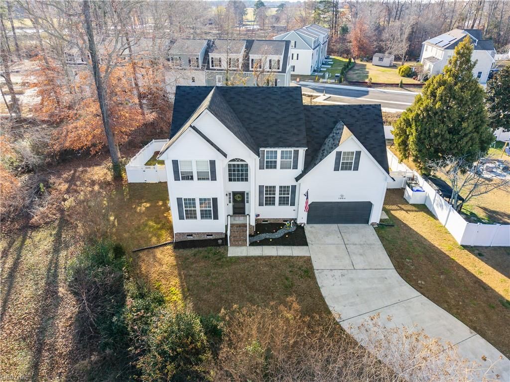 Photo of 1004 Hillpoint Road, Suffolk, VA 23434 (MLS # 10614074)
