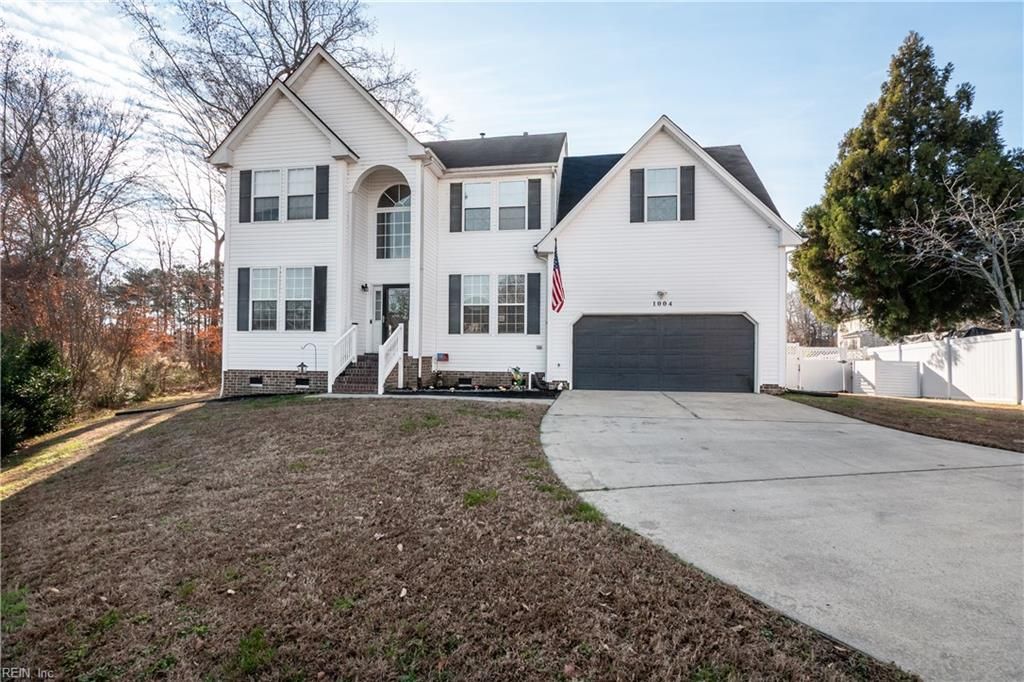 Photo of 1004 Hillpoint Road, Suffolk, VA 23434 (MLS # 10614074)