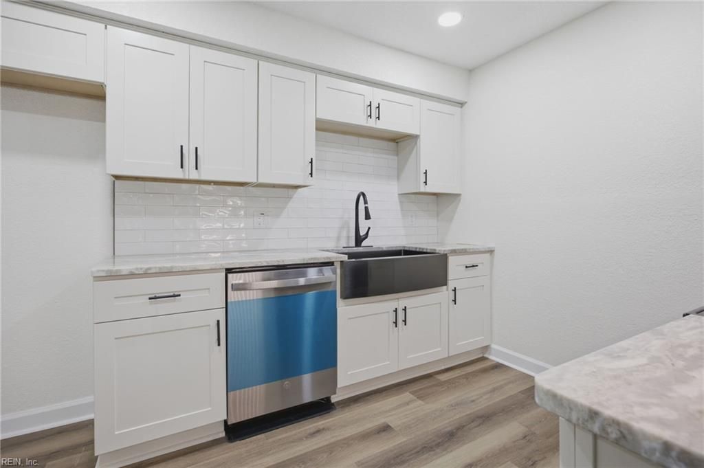 Photo of 2510 King Court, Chesapeake, VA 23324 (MLS # 10642025)