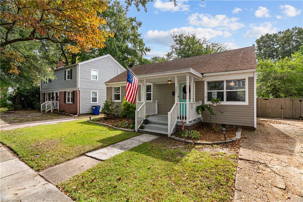 Photo of 307 Maycox Avenue, Norfolk, VA 23505 (MLS # 10657734)