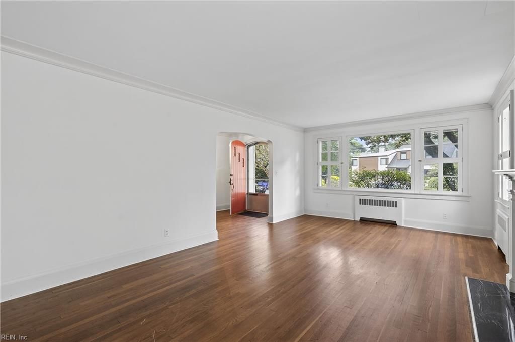 Photo of 6061 Newport Crescent, Norfolk, VA 23505 (MLS # 10601725)