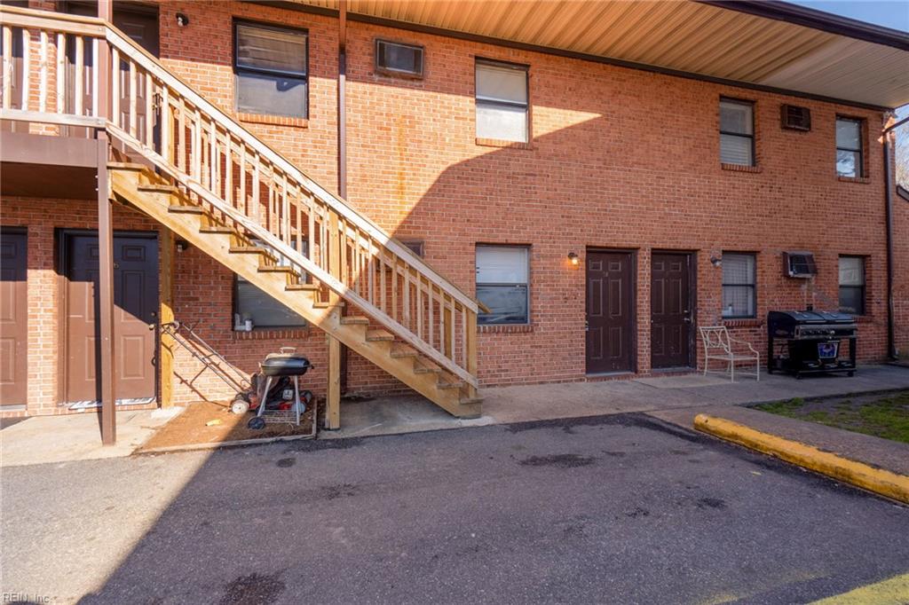 Photo of 4914 E Princess Anne Road #A14, Norfolk, VA 23502 (MLS # 10659254)