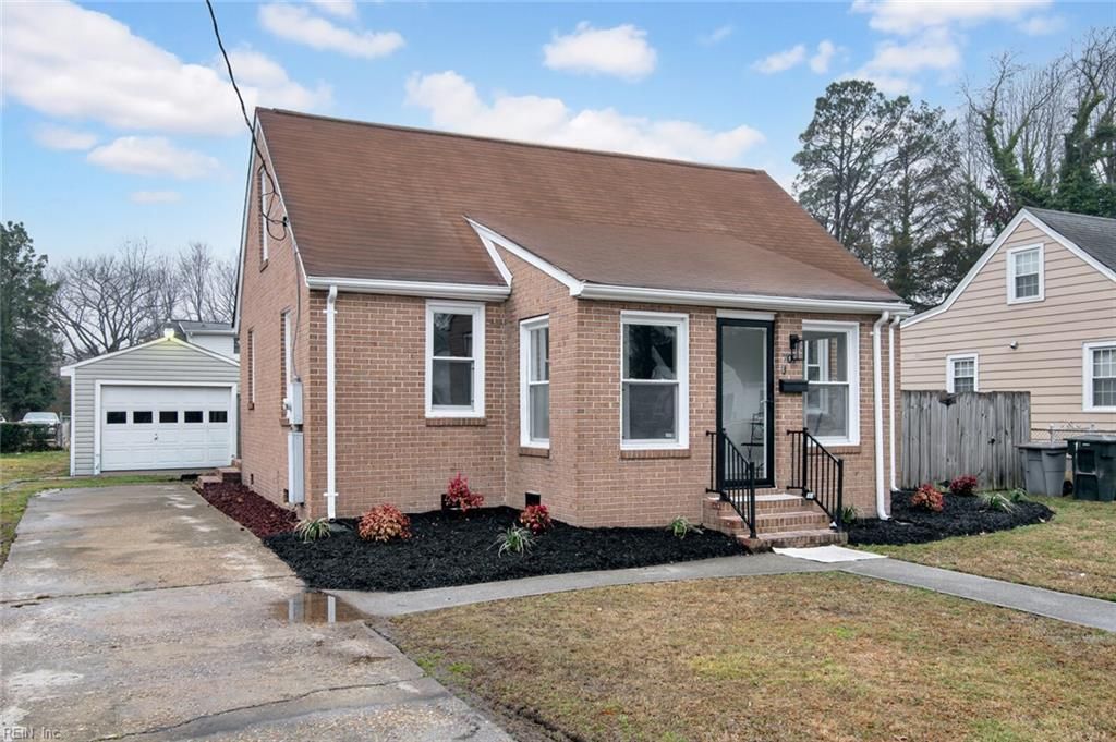 Photo of 709 New York Avenue, Hampton, VA 23661 (MLS # 10620896)