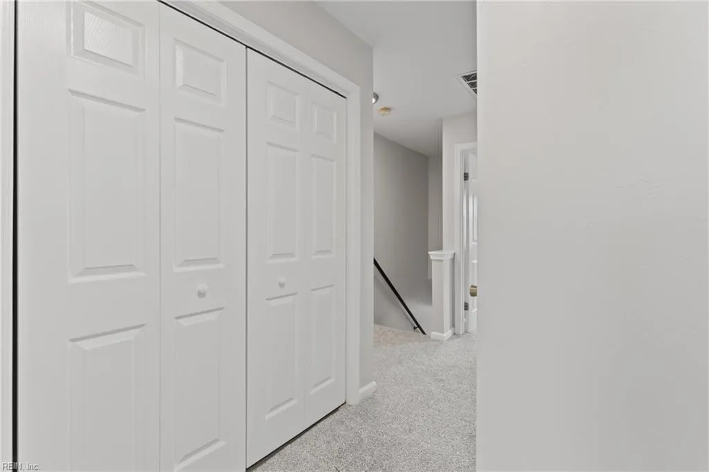 Virginia Beach, Virginia 23455, United States, 3 Bedrooms Bedrooms, ,3 BathroomsBathrooms,Residential,Pending,10934