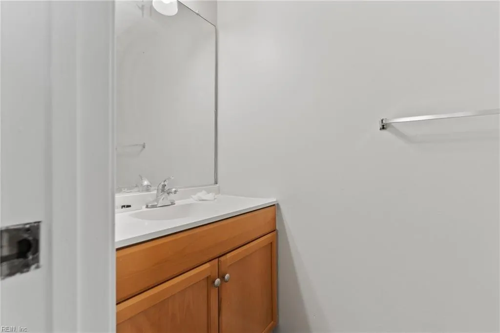 Virginia Beach, Virginia 23455, United States, 3 Bedrooms Bedrooms, ,3 BathroomsBathrooms,Residential,Pending,10934