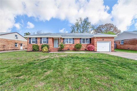 1852 Wolfsnare RD Virginia Beach VA 23454