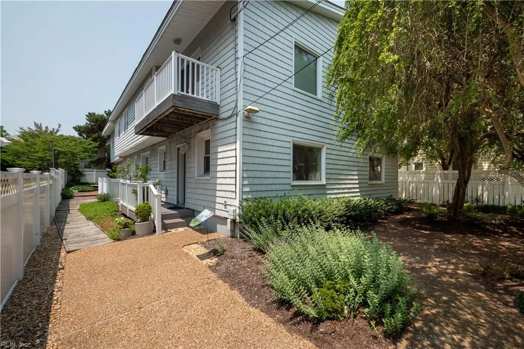 Virginia Beach, Virginia 23451, United States, 5 Bedrooms Bedrooms, ,4 BathroomsBathrooms,Residential,Active,146908