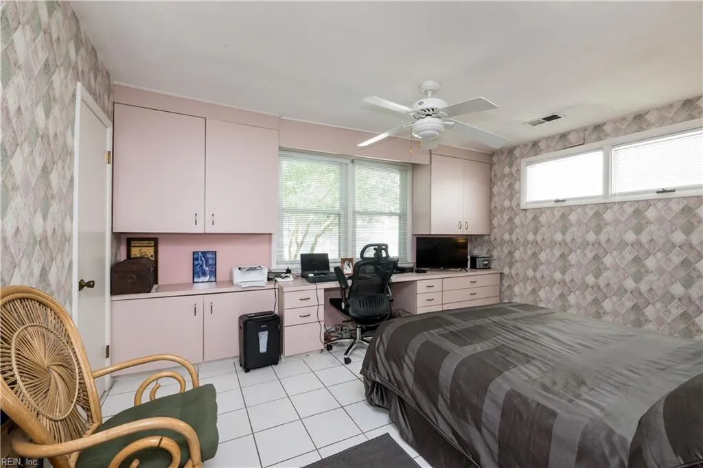 Virginia Beach, Virginia 23451, United States, 5 Bedrooms Bedrooms, ,4 BathroomsBathrooms,Residential,Active,146908