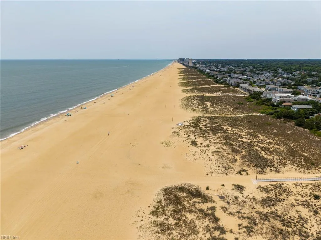 Virginia Beach, Virginia 23451, United States, 5 Bedrooms Bedrooms, ,4 BathroomsBathrooms,Residential,Active,146908