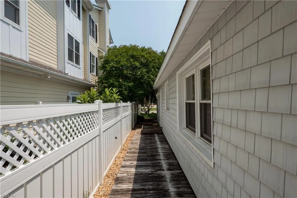 Virginia Beach, Virginia 23451, United States, 5 Bedrooms Bedrooms, ,4 BathroomsBathrooms,Residential,Active,146908