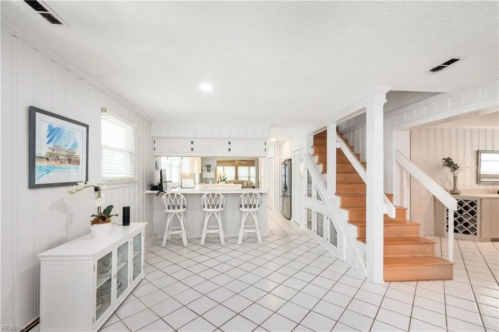 Virginia Beach, Virginia 23451, United States, 5 Bedrooms Bedrooms, ,4 BathroomsBathrooms,Residential,Active,146908