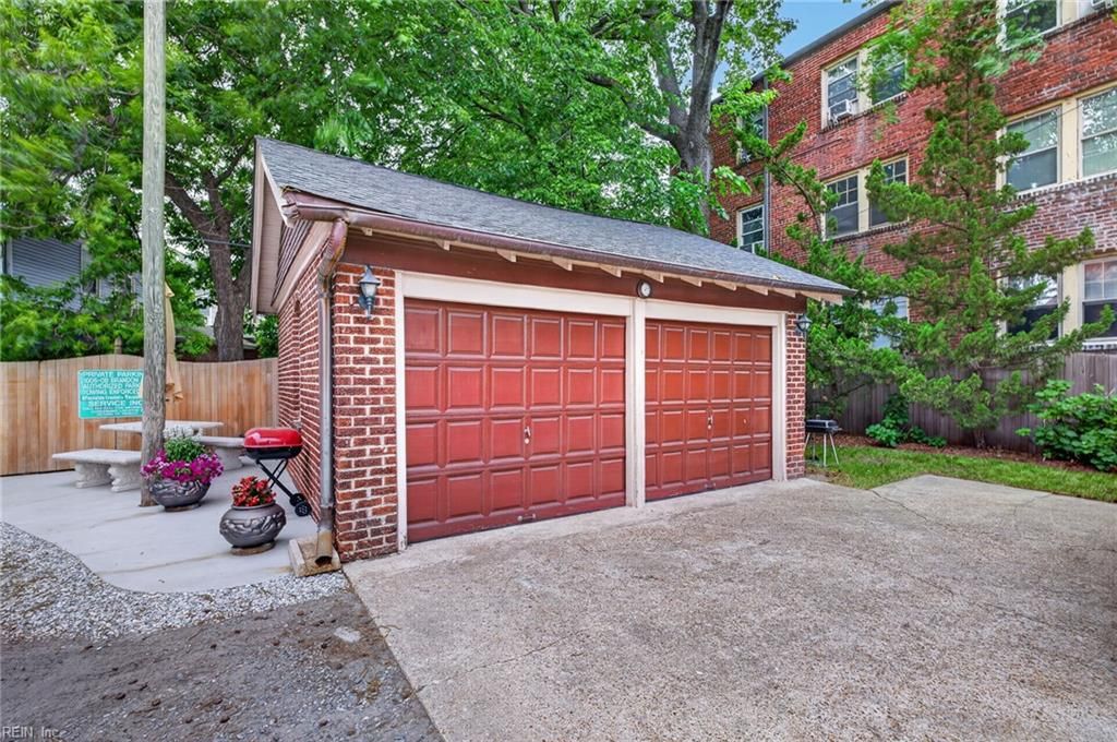 Photo of 1709 Hampton Boulevard, Norfolk, VA 23517 (MLS # 10636544)