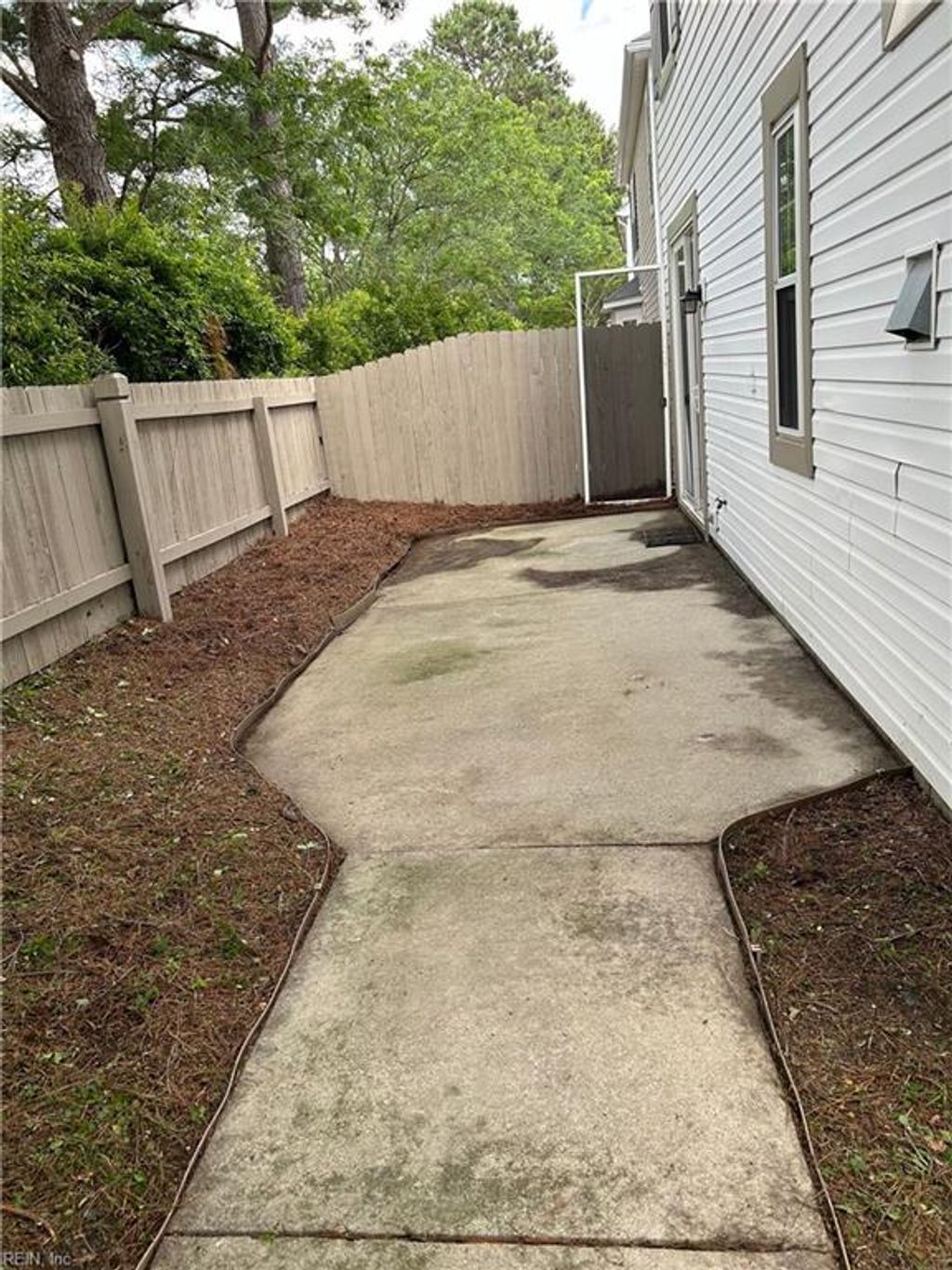 Photo of 1605 Woodstock Court, Chesapeake, VA 23320 (MLS # 10635402)