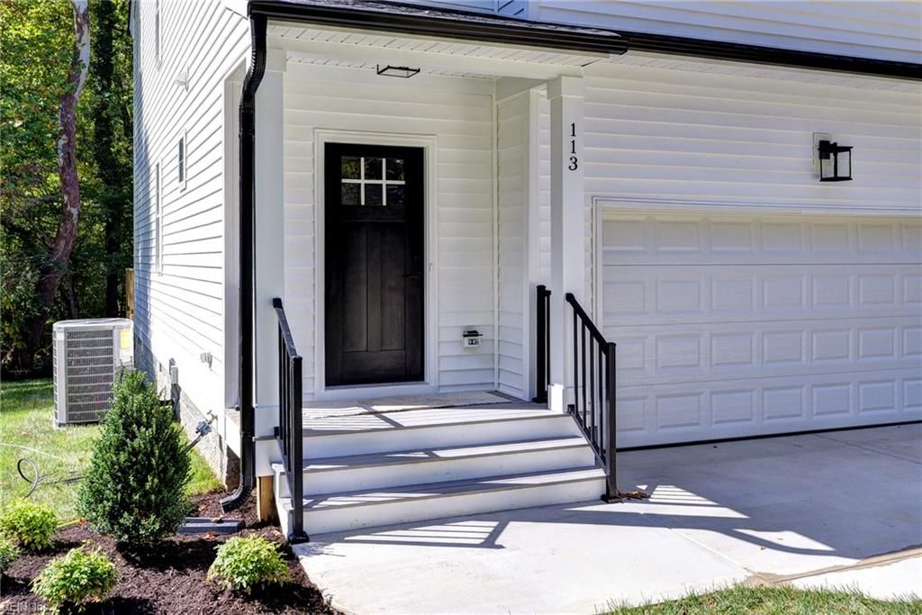 Photo of 113 Indian Circle, Williamsburg, VA 23185 (MLS # 10607500)