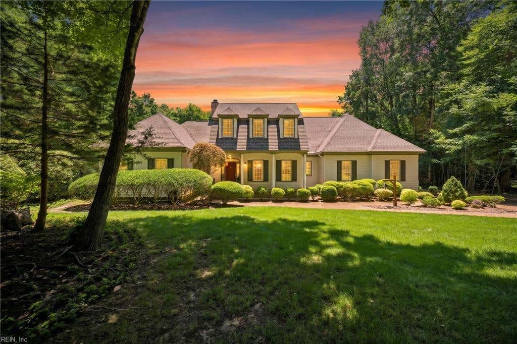 Photo of 9 Whitaker Court, Williamsburg, VA 23188 (MLS # 10650355)