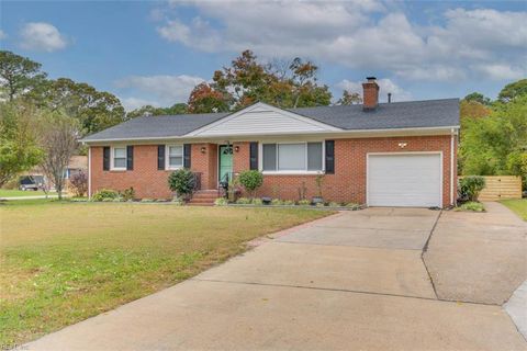 Photo of 1701 Meredith Road, Virginia Beach, VA 23455 (MLS # 10607899) Photo of 1701 Meredith Road, Virginia Beach, VA 23455 (MLS # 10607899)