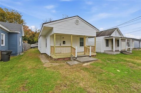 Photo of 7 Central Street Street, Hampton, VA 23663 (MLS # 10611598)
