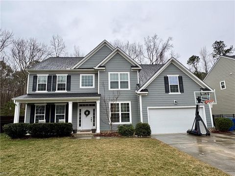 Photo of 2312 Talvera Place, Virginia Beach, VA 23456 (MLS # 10629460)