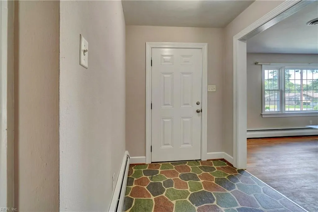 Portsmouth, Virginia 23701, United States, 3 Bedrooms Bedrooms, ,2 BathroomsBathrooms,Residential,Pending,202966