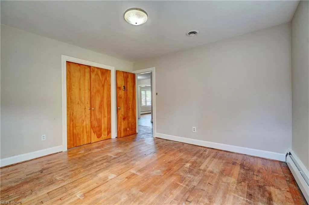 Portsmouth, Virginia 23701, United States, 3 Bedrooms Bedrooms, ,2 BathroomsBathrooms,Residential,Pending,202966