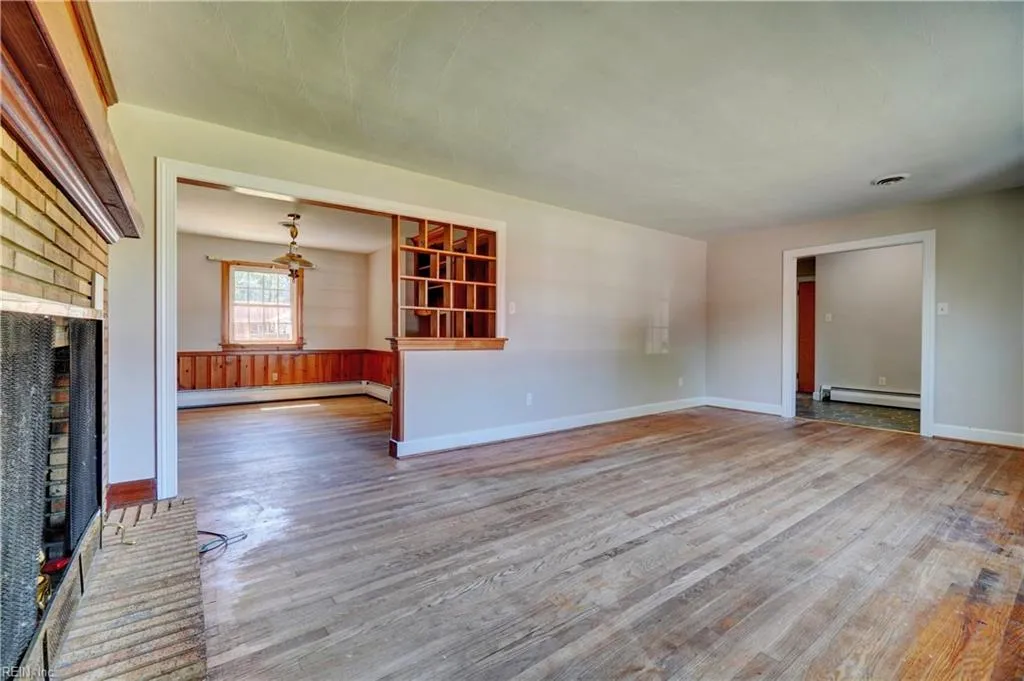 Portsmouth, Virginia 23701, United States, 3 Bedrooms Bedrooms, ,2 BathroomsBathrooms,Residential,Pending,202966