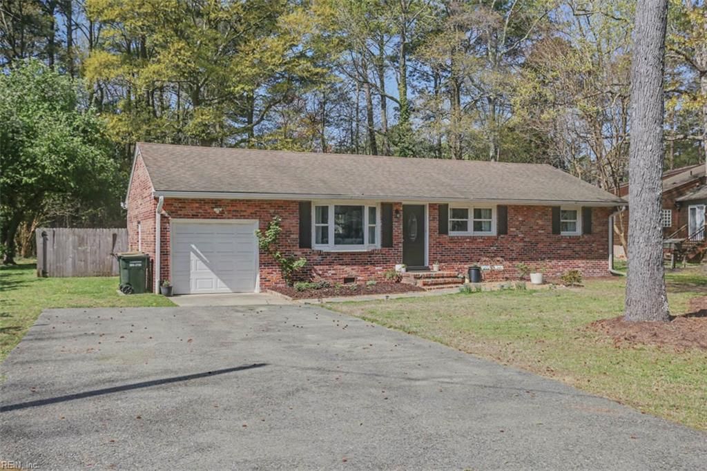 Photo of 205 Old Lakeside Drive Drive, Yorktown, VA 23692 (MLS # 10628355)