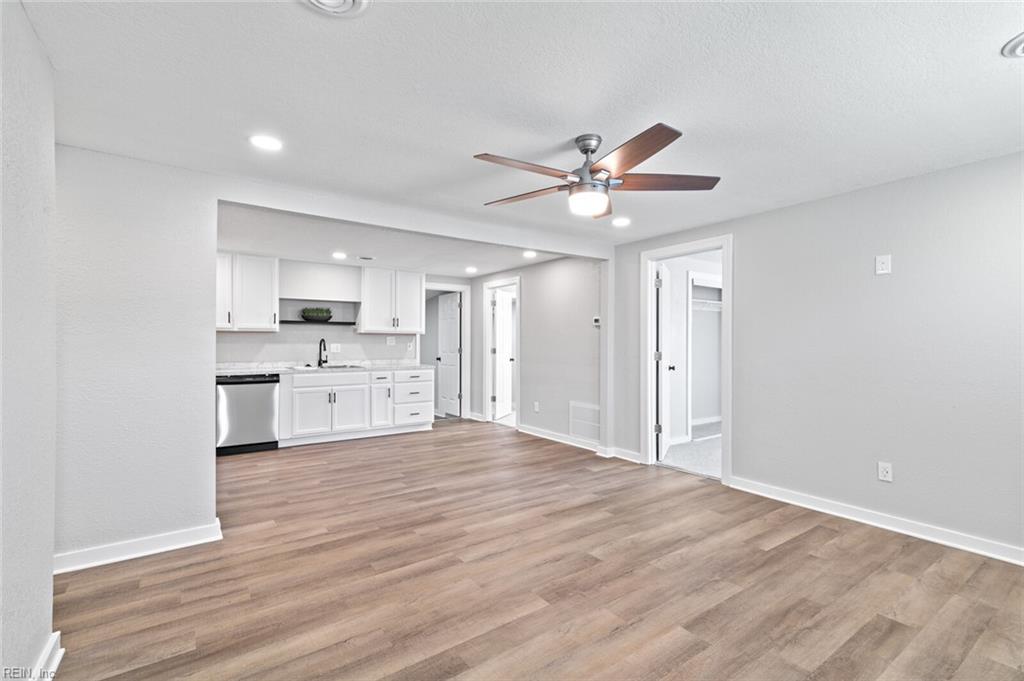 1512 Cronin DR
