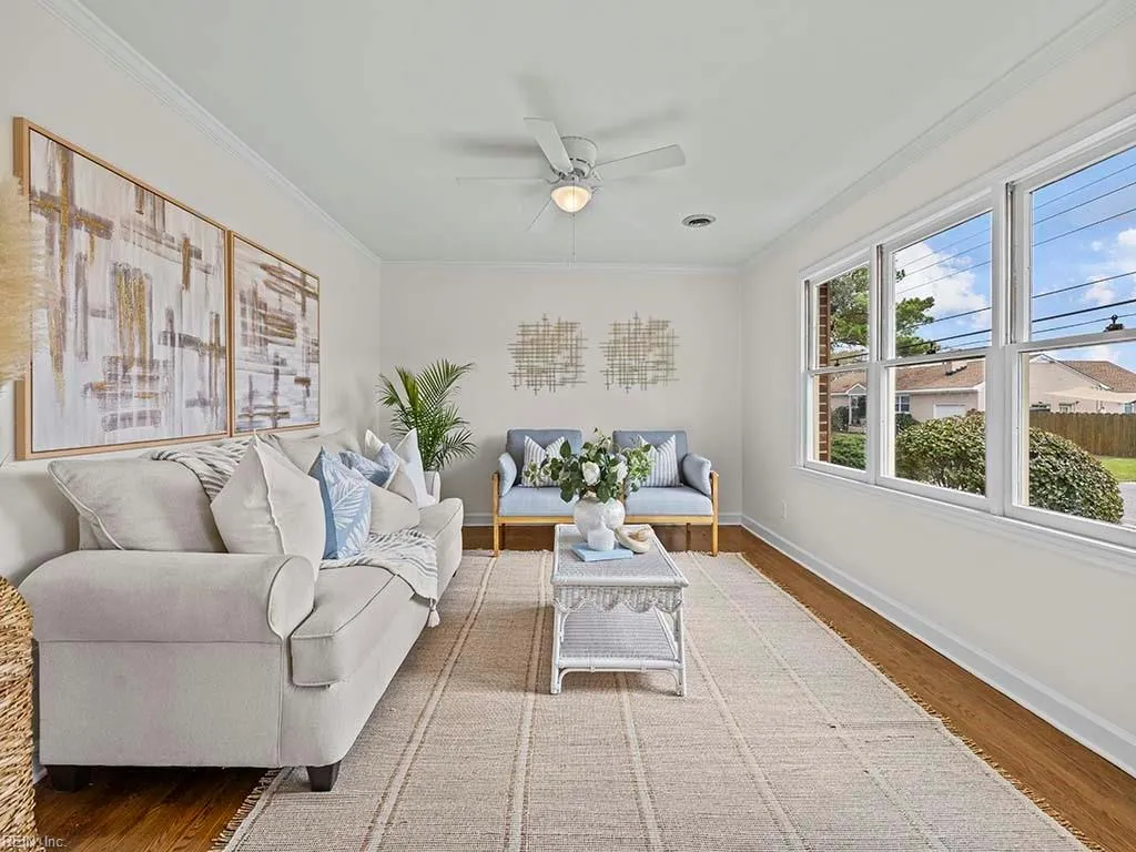 Virginia Beach, Virginia 23451, United States, 3 Bedrooms Bedrooms, ,3 BathroomsBathrooms,Residential,Pending,33985