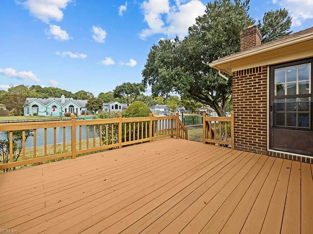 Virginia Beach, Virginia 23451, United States, 3 Bedrooms Bedrooms, ,3 BathroomsBathrooms,Residential,Pending,33985