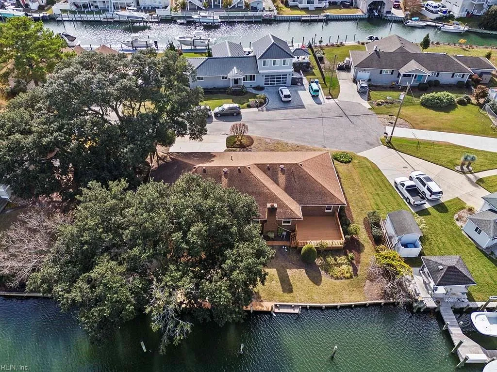 Virginia Beach, Virginia 23451, United States, 3 Bedrooms Bedrooms, ,3 BathroomsBathrooms,Residential,Pending,33985