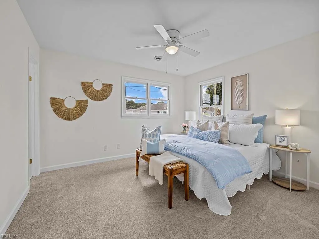 Virginia Beach, Virginia 23451, United States, 3 Bedrooms Bedrooms, ,3 BathroomsBathrooms,Residential,Pending,33985